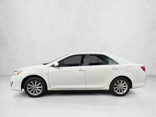 Used 2013 Toyota Camry XLE w/ Leather Pkg FWD image 8