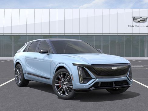 New 2026 Cadillac Lyriq V w/ LPO, Floor Liner Package image 35