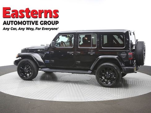 Used 2025 Jeep Wrangler Unlimited Sahara image 62