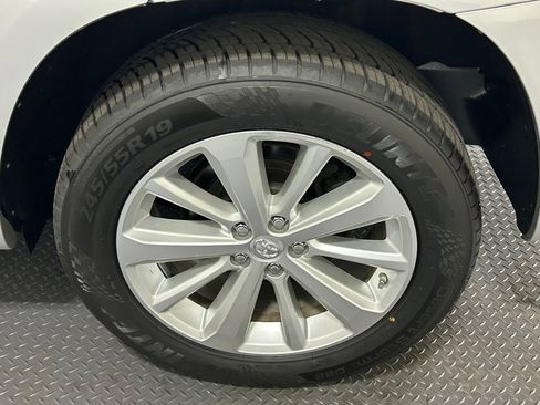 Used 2010 Toyota Highlander Limited image 19