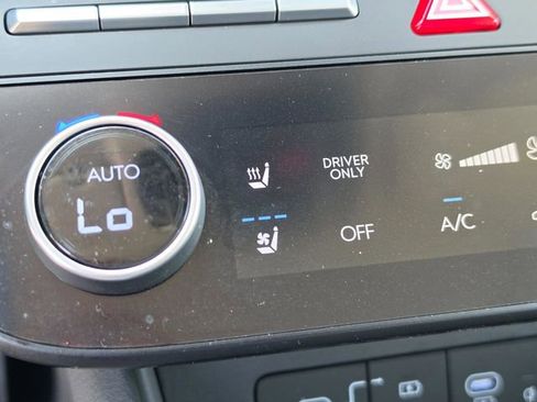 Used 2025 Hyundai Sonata Limited FWD image 33