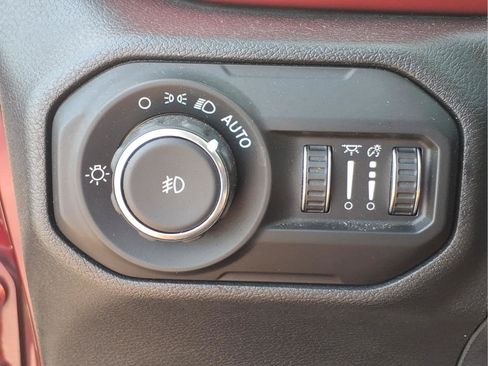 Used 2021 Jeep Wrangler Unlimited Rubicon AWD/4WD image 19