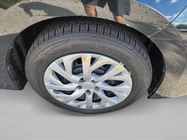 Used 2019 Toyota Corolla LE FWD image 10