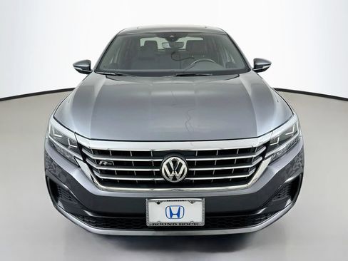 Used 2022 Volkswagen Passat 2.0T R-Line FWD image 2