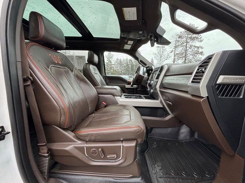 Used 2017 Ford F250 King Ranch w/ King Ranch Ultimate Package AWD/4WD image 20