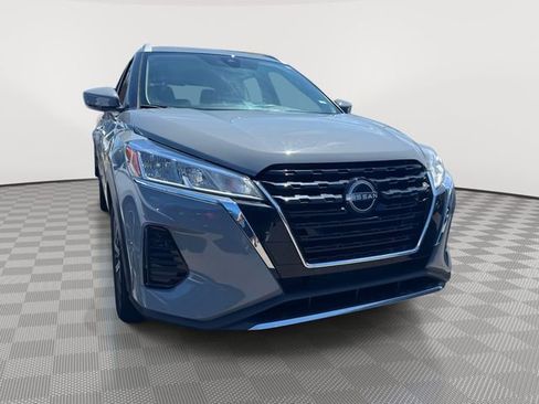 Used 2024 Nissan Kicks SV FWD image 2