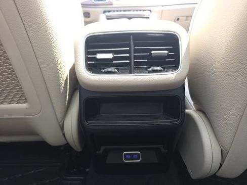 Used 2024 Mercedes-Benz GLE 580 4MATIC image 31