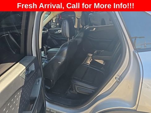 Used 2020 Ford Escape SEL image 9