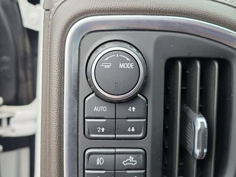 Used 2022 Chevrolet Silverado 1500 RST AWD/4WD image 28