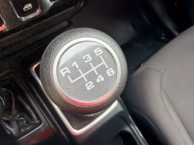 Used 2022 Jeep Wrangler Sport AWD/4WD image 22