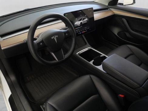 Used 2023 Tesla Model 3 Standard Range RWD image 10