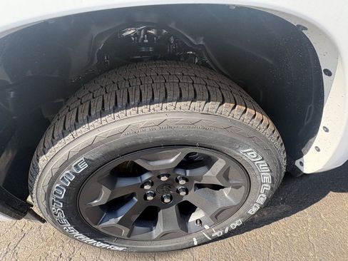New 2026 RAM 1500 Big Horn w/ Night Edition AWD/4WD image 8