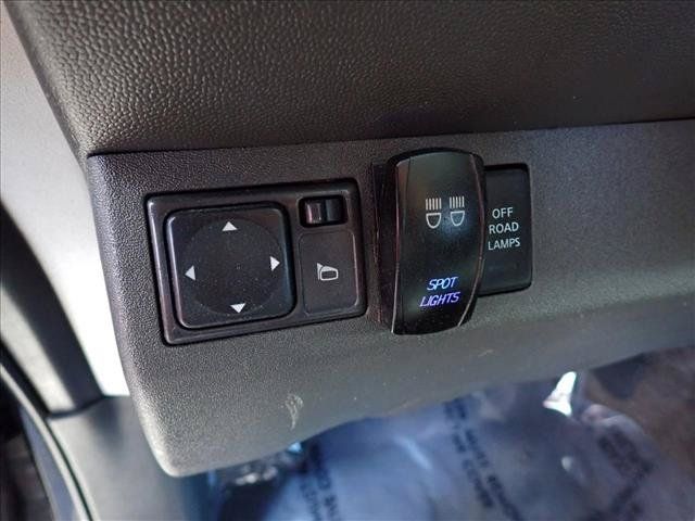 Used 2012 Nissan Xterra PRO-4X AWD/4WD image 13