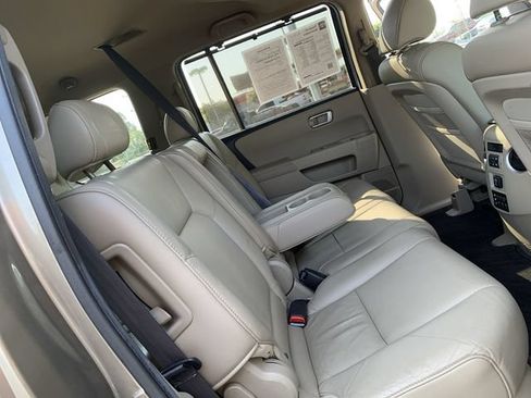 Used 2011 Honda Pilot Touring image 12