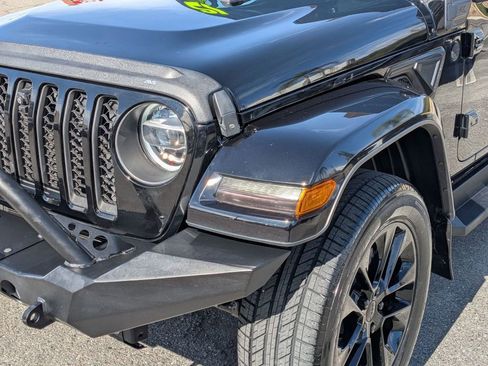 Used 2021 Jeep Wrangler Unlimited Sahara w/ Safety Group image 10