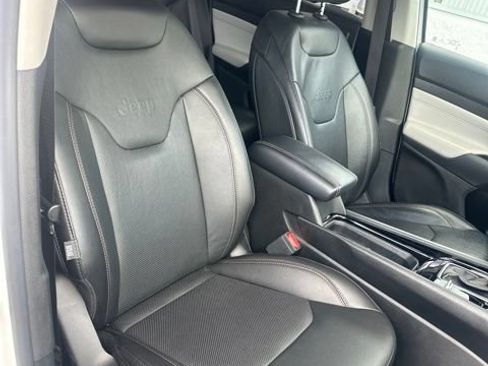 Used 2022 Jeep Compass Limited w/ Sun and Sound Group AWD/4WD image 25