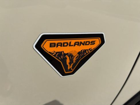 Used 2025 Ford Bronco Sport Badlands AWD/4WD image 9