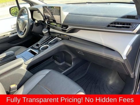 Used 2025 Toyota Sienna XSE AWD/4WD image 24
