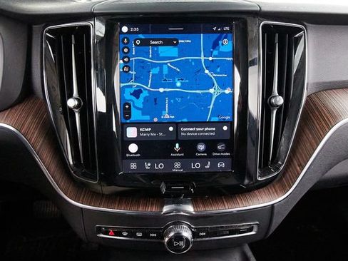 Certified 2022 Volvo XC60 B5 Momentum w/ Advanced Package AWD/4WD image 13