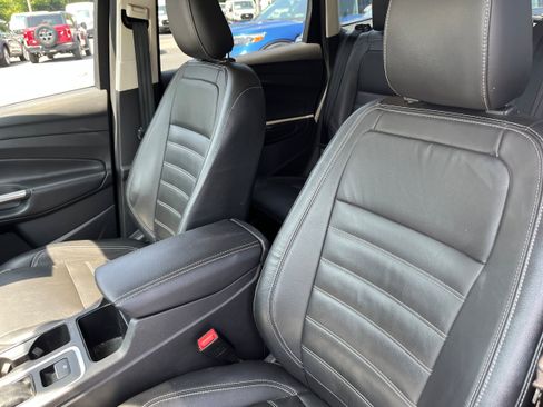 Certified 2018 Ford Escape SEL AWD/4WD image 9