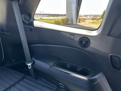 Used 2021 Honda Pilot Black Edition image 32