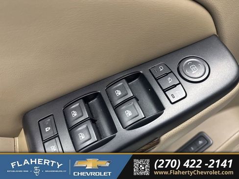 Used 2015 GMC Yukon XL SLT w/ Open Road Package image 19