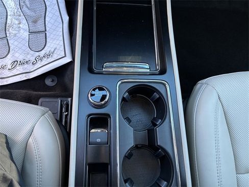 Certified 2025 Lincoln Corsair Premiere w/ Equipment Group 101A image 32