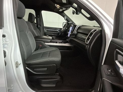 Used 2023 RAM 1500 Big Horn AWD/4WD image 30