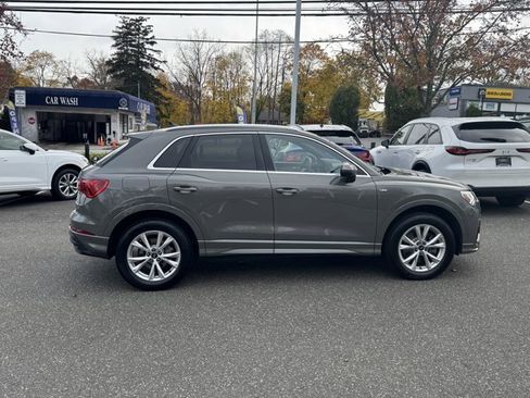 Certified 2025 Audi Q3 2.0T Premium image 4