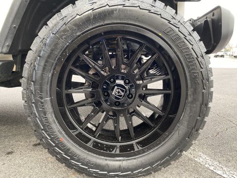 Used 2021 Jeep Wrangler Unlimited Sahara image 13