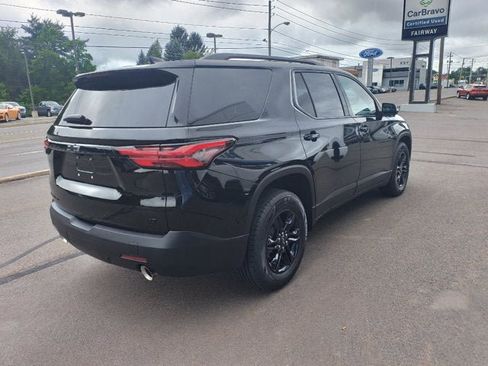 Used 2023 Chevrolet Traverse LT w/ Midnight/Sport Edition AWD/4WD image 4