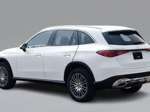 Certified 2026 Mercedes-Benz GLC 300 4MATIC image 7