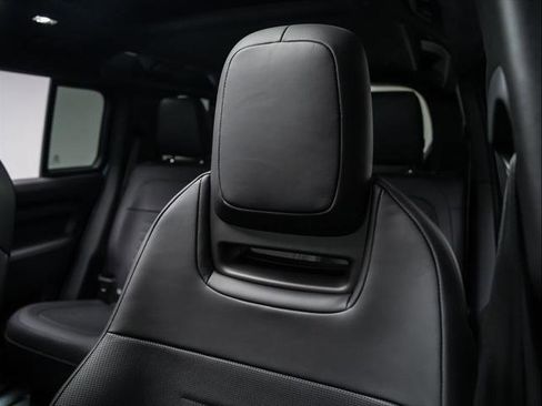 New 2026 Land Rover Defender 110 OCTA AWD/4WD image 17