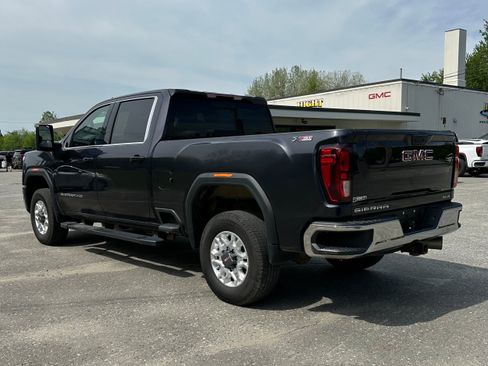 Used 2024 GMC Sierra 2500 SLE w/ SLE Value Package; AWD/4WD image 5