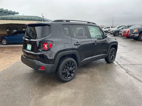 Certified 2023 Jeep Renegade Altitude AWD/4WD image 15