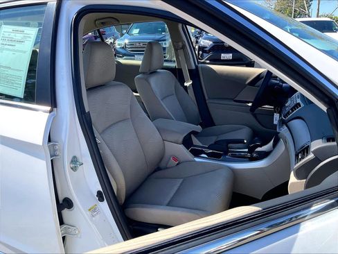 Used 2014 Honda Accord LX image 10