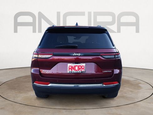 Certified 2024 Jeep Grand Cherokee Limited image 9