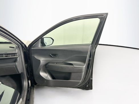 Used 2024 Hyundai Kona SEL FWD image 32