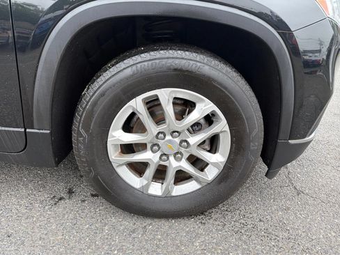 Used 2020 Chevrolet Traverse LT FWD image 13