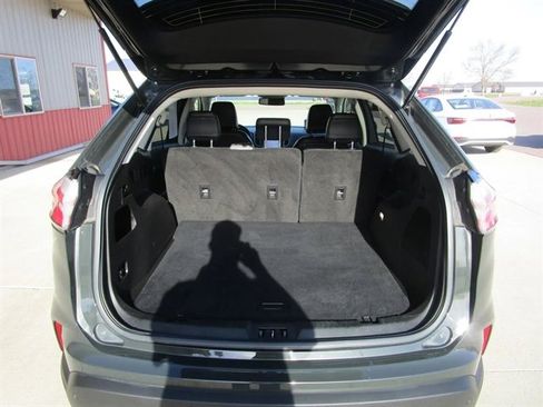 Used 2023 Ford Edge SEL AWD/4WD image 10