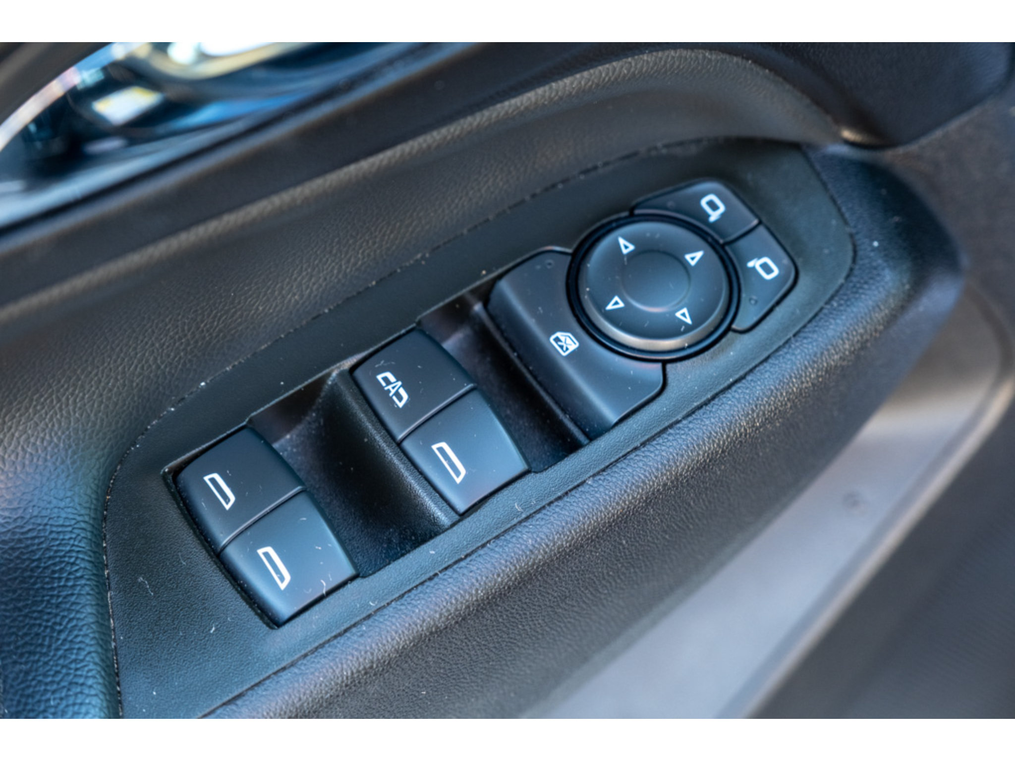 Used 2024 Chevrolet Equinox LT FWD image 14