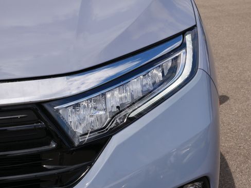 Used 2024 Honda Odyssey Touring image 17