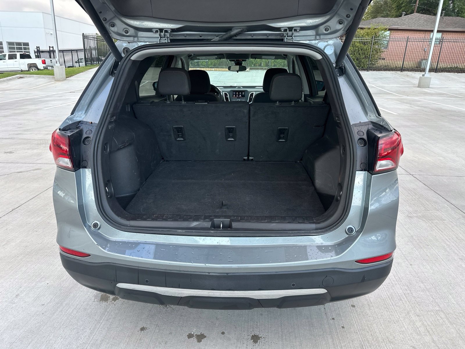 Used 2024 Chevrolet Equinox LT FWD image 5