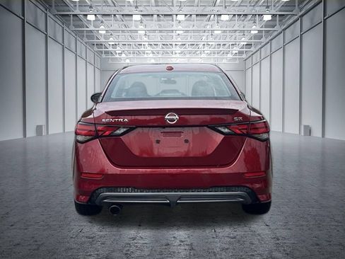 Used 2022 Nissan Sentra SR w/ SR Premium Package FWD image 18