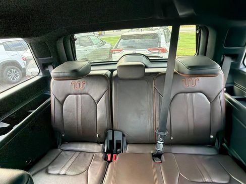 Used 2020 Ford Expedition King Ranch AWD/4WD image 8