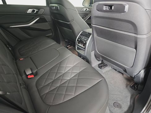 New 2026 BMW X5 xDrive40i w/ M Sport Package AWD/4WD image 10