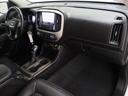 Used 2022 GMC Canyon Denali RWD image 36