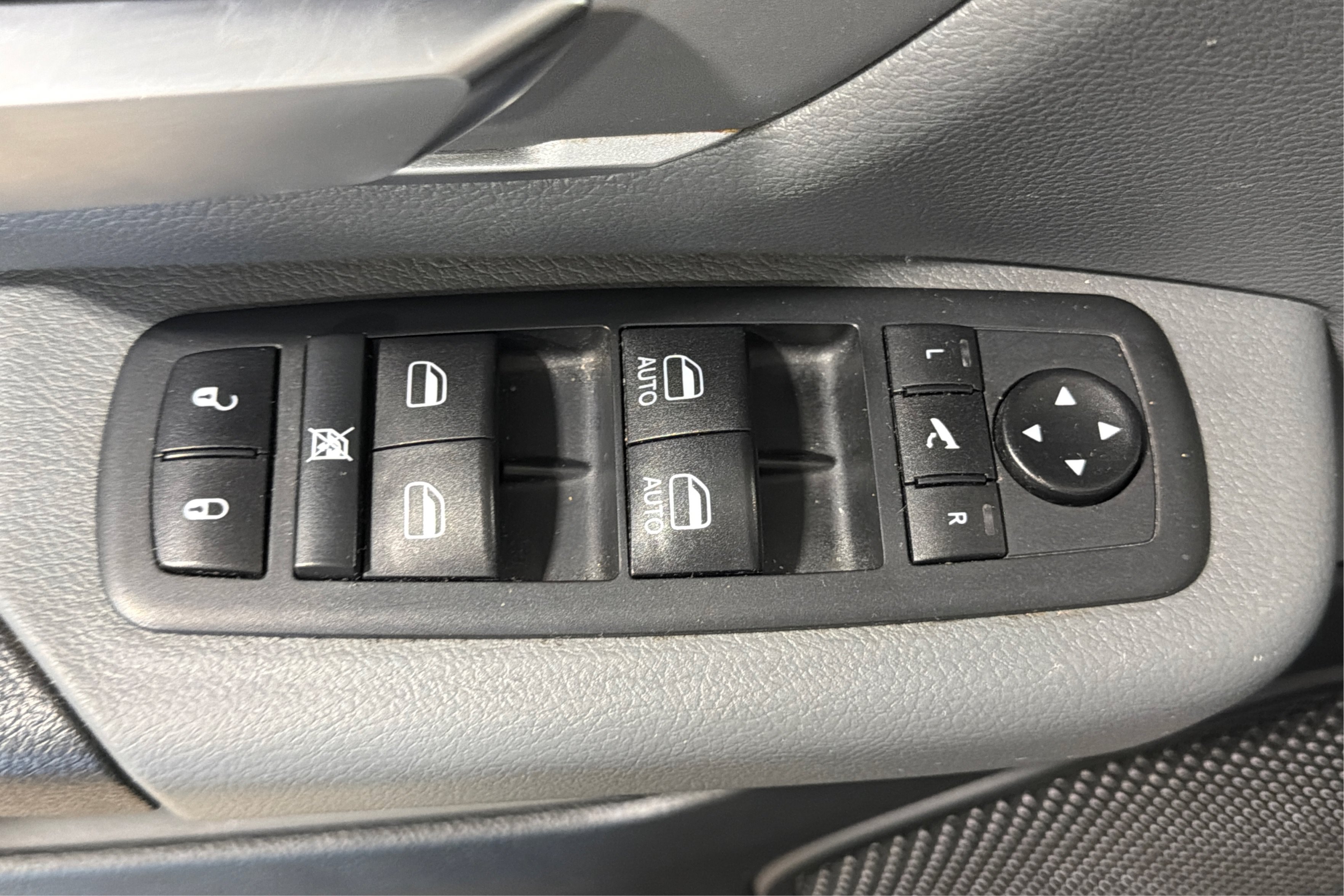 Used 2020 RAM 1500 Big Horn AWD/4WD image 16