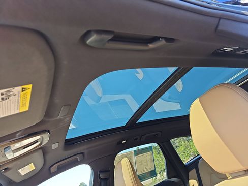 Used 2023 Volvo XC60 B5 Ultimate w/ Protection Package Premier image 31