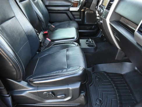 Used 2017 Ford F150 Lariat image 29